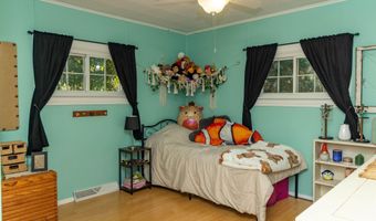 2816 Sharp, Adrian, MI 49221
