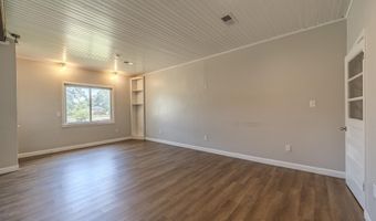 111 N ELM St, Adamsville, TN 38310