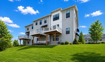 5 Brentwood Cir, Danbury, CT 06810