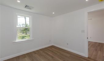 19 Leigh Rd, Cumberland, RI 02864