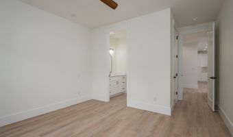 13 Woods Ln, Beaufort, SC 29907
