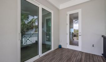 881 N SHORE Dr, Anna Maria, FL 34216