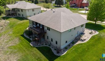 608 N Riverwood Cir, Brandon, SD 57005