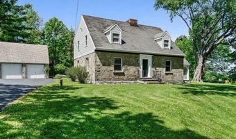 121 Maltbie Dr, Amsterdam, NY 12010