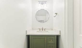 973 POWHATAN St, Alexandria, VA 22314