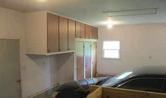 8481 N Luce Rd, Alma, MI 48801