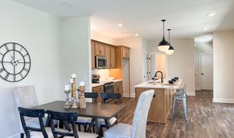 433 E Douglas Ave, Andover, KS 67002