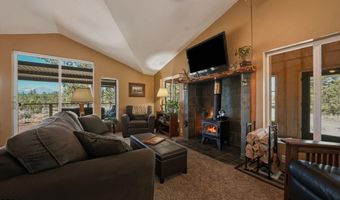 67422 Trout Ln, Bend, OR 97703