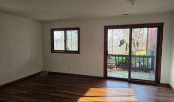 8 Steamboat Dr 11, Alloway, NJ 07462