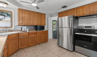 2213 N BENNETT St, Appleton, WI 54914