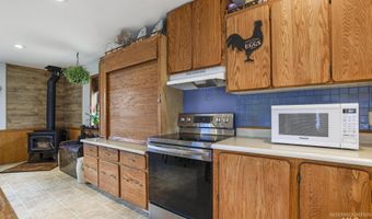 19591 Queens Crown Rd, Carey, ID 83320