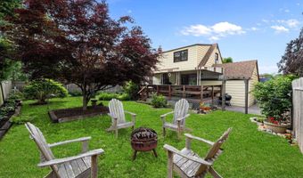 38 Hillvale Rd, Albertson, NY 11507