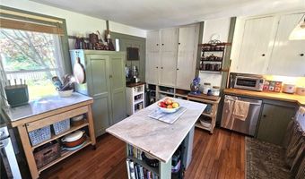 187 Dye Hill Rd, Hopkinton, RI 02832