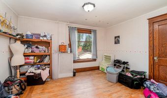 123 W End St, Alma, MI 48801