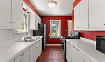 1929 Jerrold Ave, Arden Hills, MN 55112