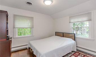 7 White Birch Rd, Cranston, RI 02920