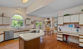 403 Arbor Glen Dr, Ballwin, MO 63021