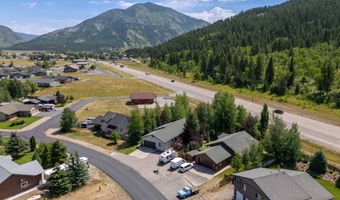 404 SNAKE RIVER Dr, Alpine, WY 83128