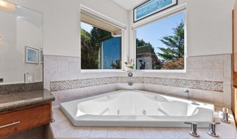 16890 CROWN TERRACE Rd, Brookings, OR 97415