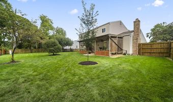 1993 Charmingfare St, Columbus, OH 43228