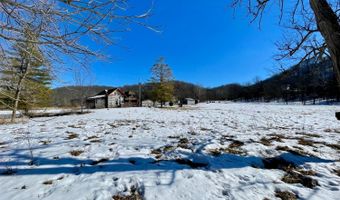 6033 Siemon Rd, Batesville, IN 47006
