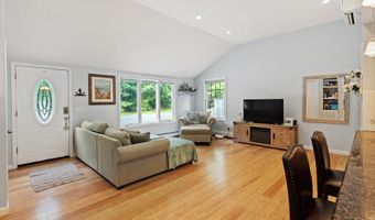 104 Sloop Creek Rd, Bayville, NJ 08721