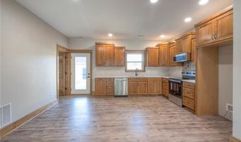 304 N Mulberry St, Adrian, MO 64720