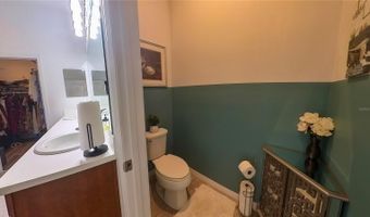 902 GRAND HILLTOP Dr, Apopka, FL 32703
