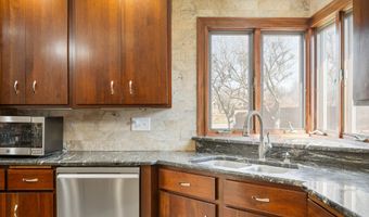 6520 Forrest Commons Blvd, Indianapolis, IN 46227