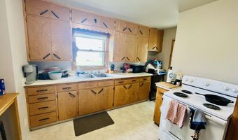 224 S Jackson St, Aberdeen, SD 57401
