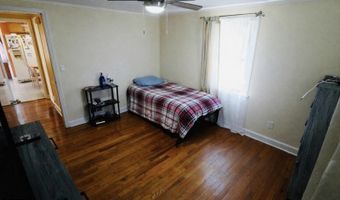 58 William St, Andover, NJ 07801