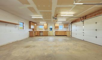 14 Warbonnet Dr, Banner, WY 82832