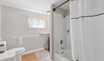 157 Main St, Belgrade, ME 04917