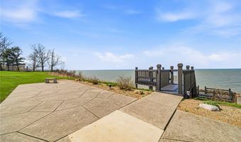 6035 Lake Rd 327, Ashtabula, OH 44004