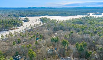 162 Lakeside Oaks Dr, Barrington, NH 03825