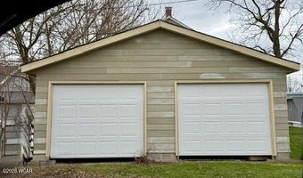 120-122 W Buckeye Ave, Ada, OH 45810