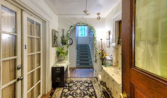 60 Fruit St, Worcester, MA 01609