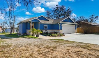 682 STUART Rd, Adkins, TX 78101