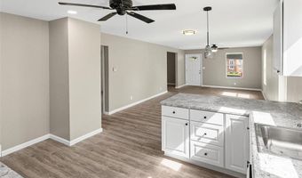 1129 E 7th St, Alton, IL 62002