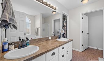 3065 Devonwood, Ammon, ID 83406