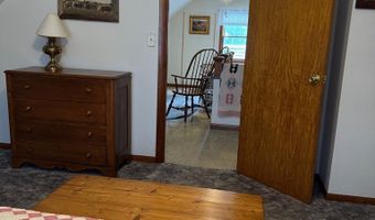 305 Lakeview Dr, Algoma, WI 54201