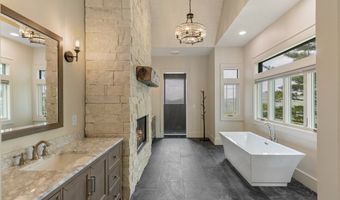 494 E Ridge Rd, Cashiers, NC 28717