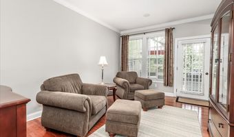 18 Lawrence Ave 18, Danbury, CT 06810