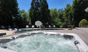 14 COUNTRY SQUIRE Rd, Anniston, AL 36207