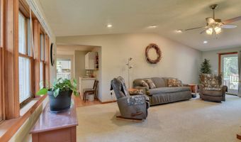 307 3rd St, Armstrong, IA 50514