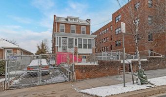 921 48TH St NE, Washington, DC 20019