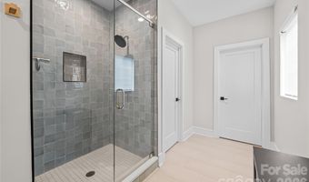 3020 Cobbs Hill Rd, Charlotte, NC 28205