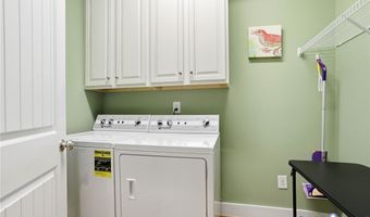 110 Giddy-Up Ln, Ashland, VA 23005