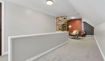 142 N Kellner Rd, Columbus, OH 43209