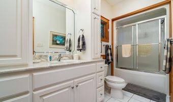 130 Willowbrook Dr, Arapahoe, NC 28510